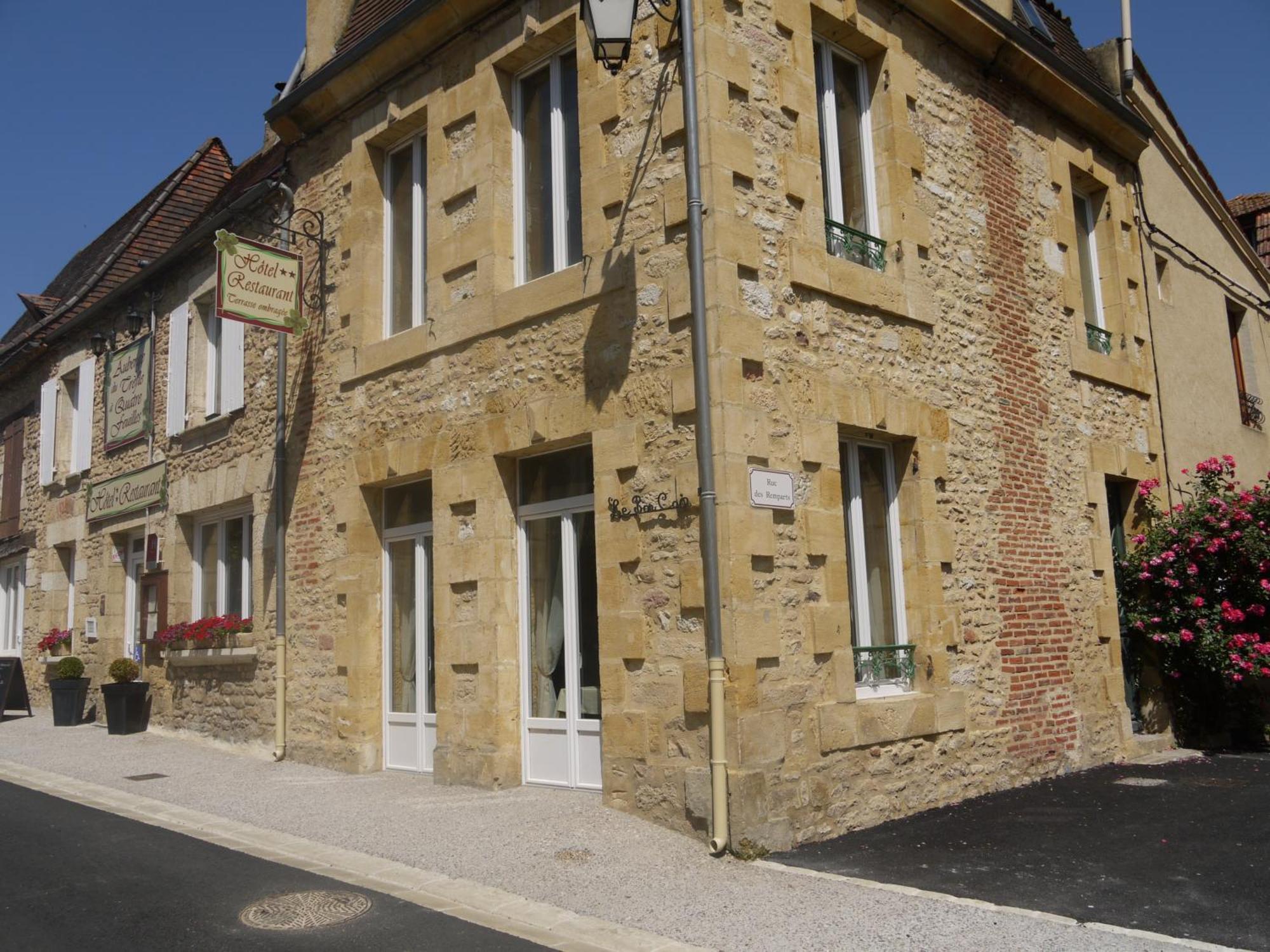 Le Trefle A Quatre Feuilles Hotell Siorac-en-Périgord Eksteriør bilde